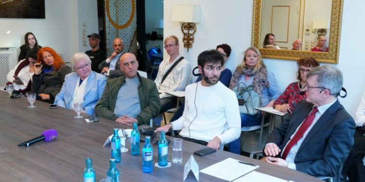 Autismus in der deutschen und arabischen Gesellschaft