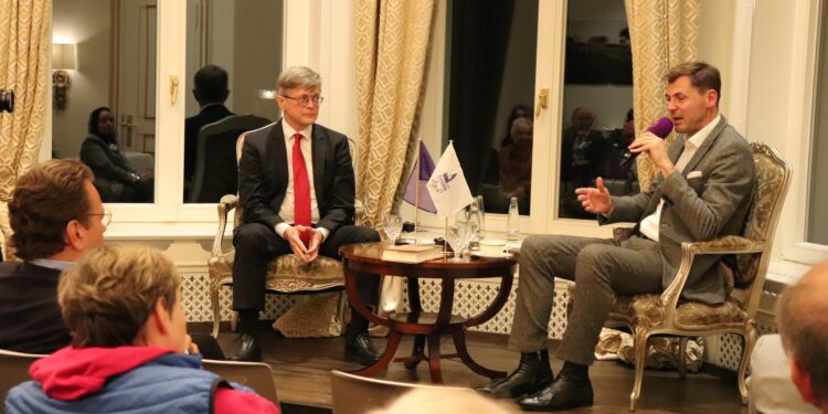 Buchlesung mit Daniel Gerlach