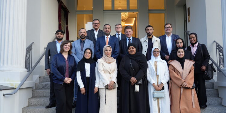 Diskussionsrunde mit Studierenden des Doha-Institut für Graduiertenstudien und ESMT