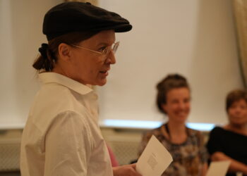 من ورشة الكتابة إلى منصة القراءة