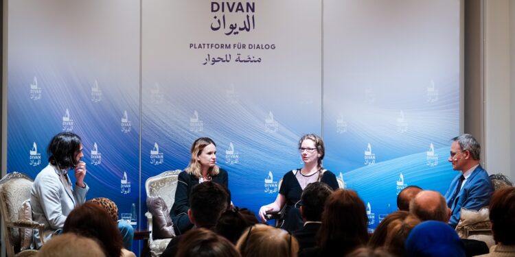 إعادة التفكير في التوحّد: آفاق وتحديات وفرص