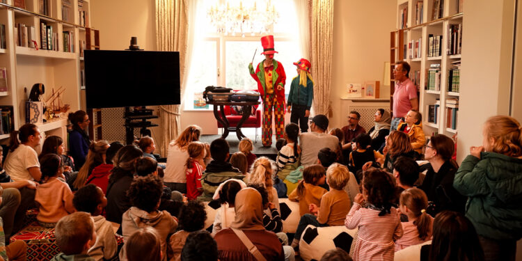 معرض الديوان الدولي الثاني لكتاب الطفل